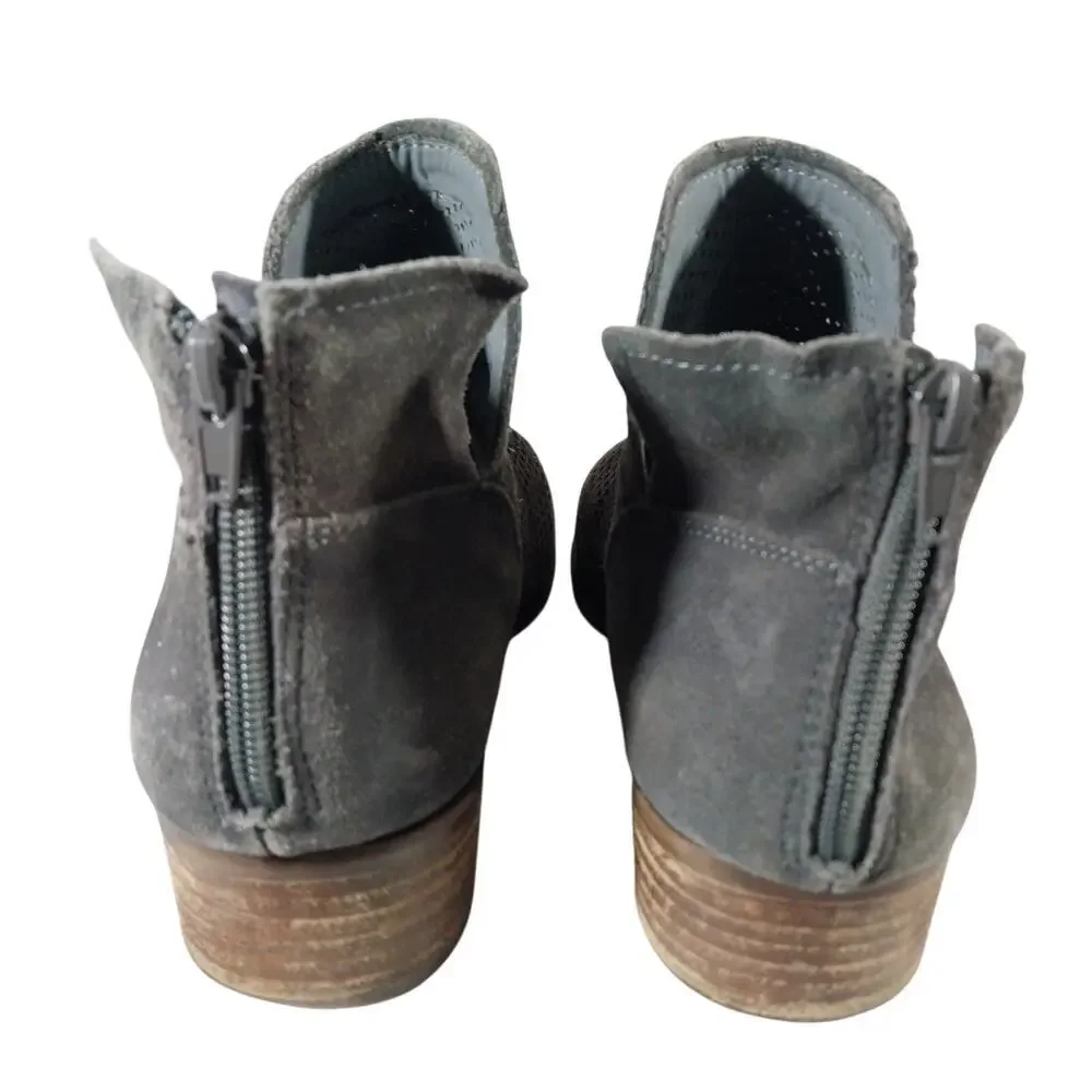 CROWN VINTAGE! DOVE GRAY GENUINE LEATHER PERFORATED DETAIL ANKLE BOOTS! SZ 10M